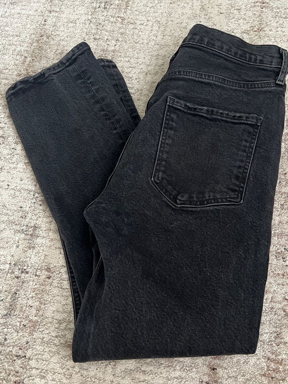 AGOLDE Riley High Rise Straight Crop Jeans in a washed black Size 28